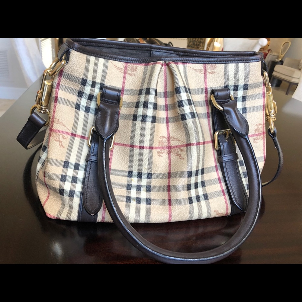 Burberry tote bag with original box and dust bag